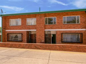 4 Bed Townhouse in La Montagne
