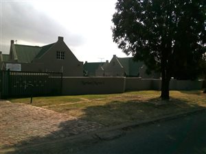 2 Bed Townhouse in Esther Park