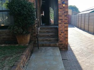 3 Bed House in Homestead