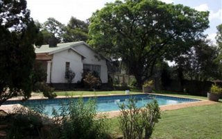 1.8 ha Land available in De Deur