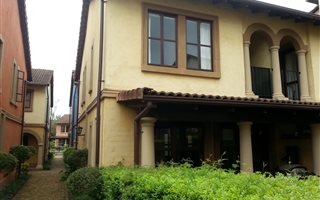 2 Bedroom Duplex in Hillcrest Central