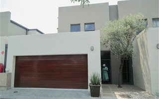 3 Bedroom Duplex in Bryanston