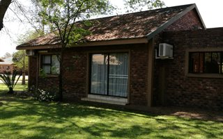 2 Bedroom House in Lephalale (Ellisras)