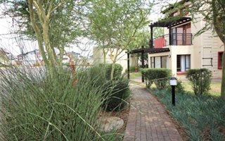 Bachelor apartment in Tijger Valley and surrounds