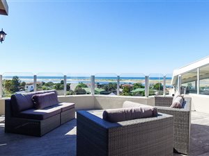 3 Bed Penthouse in Poortjies
