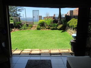 3 Bed Apartment in Tinley Manor Beach