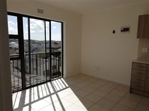 2 Bed Apartment in Grassy Park