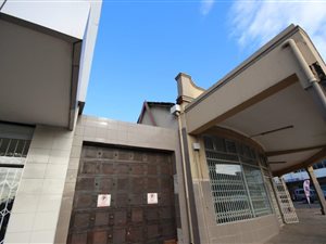 750 m² Commercial space in Glenwood