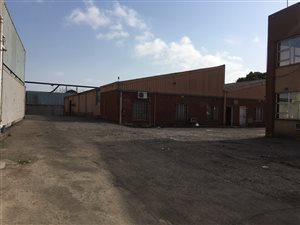 350 m² Commercial space in Queensmead Industrial