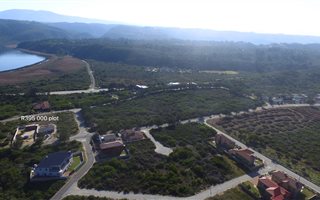 574 m² Land available in Kleinkrantz