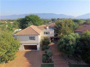 4 Bed House in Westlake Estate