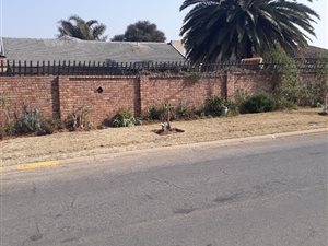 4 Bed House in Van Dyk Park