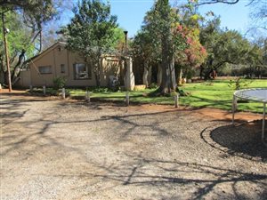 5.9 ha Farm in Kroondal