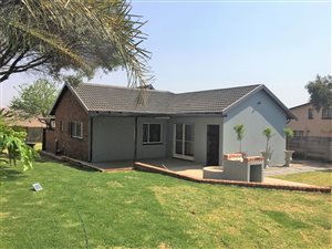 3 Bed House in The Reeds