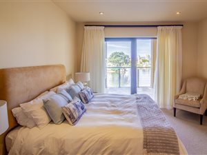 2 Bed Apartment in Oubaai and surrounds