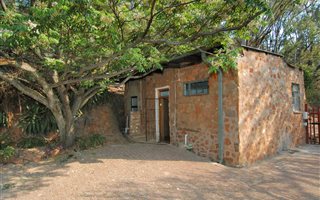 1 Bedroom Garden Cottage in Mountain View