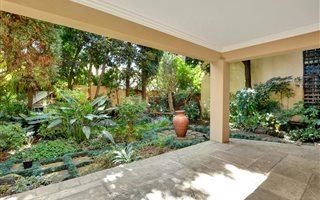 1 Bedroom Townhouse in River Club