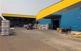 9853 m² Industrial space in Vosloorus