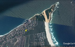683 m² Land available in St Francis Bay