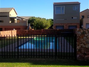 3 Bedroom Townhouse in Olympus AH