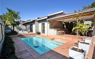 3 Bedroom Cluster in Strathavon