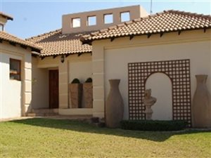 3 Bed Townhouse in Featherbrooke Estate