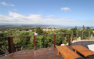 4 Bedroom House in Upper Town
