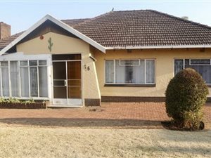 4 Bed House in Marlands