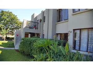 2 Bed Apartment in Bloubosrand