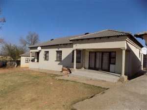 3 Bed House in Amajuba Park