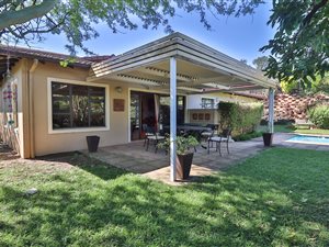 3 Bed House in Sheffield Beach