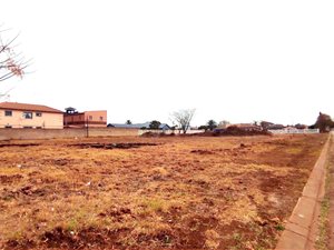 1267 m² Land available in Lenasia