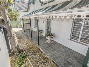 4 Bed House in Port Elizabeth Central