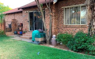 2 Bedroom Townhouse in Radiokop