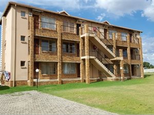 2 Bed Apartment in Randpoort