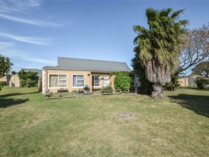 2 Bed Townhouse in Tableview