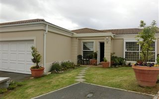 3 Bedroom Simplex in Somerset Ridge