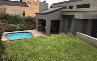 5 Bedroom House in Kyalami AH