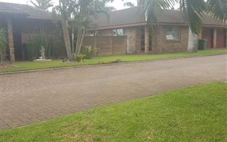 3 Bedroom Townhouse in Arboretum