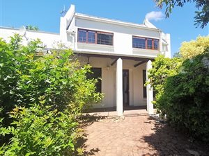 3 Bed Townhouse in Die Boord