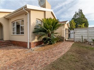 3 Bed House in Stellenberg