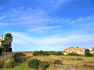 660 m² Land available in Bluewater Bay