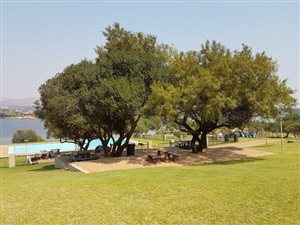 1052 m² Land available in Redstone Country Estate