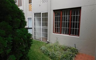 1 Bedroom Apartment in Melrose