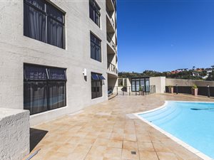 2 Bed Apartment in Nahoon Beach