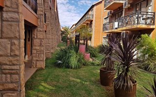 1 Bedroom Apartment in Spitskop