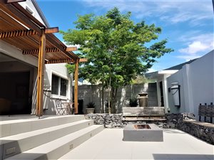 4 Bed House in Vrykyk
