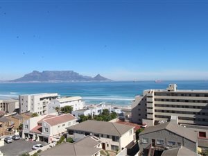 2 Bed Apartment in Bloubergstrand