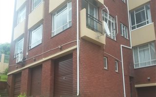 3 Bedroom Flat in Morningside