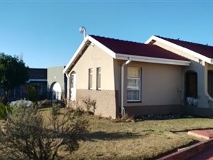 3 Bed House in Paradise